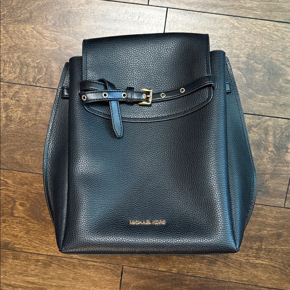 Michael Kors Black Pebbled Leather Backpack like new! - Picture 1 of 3